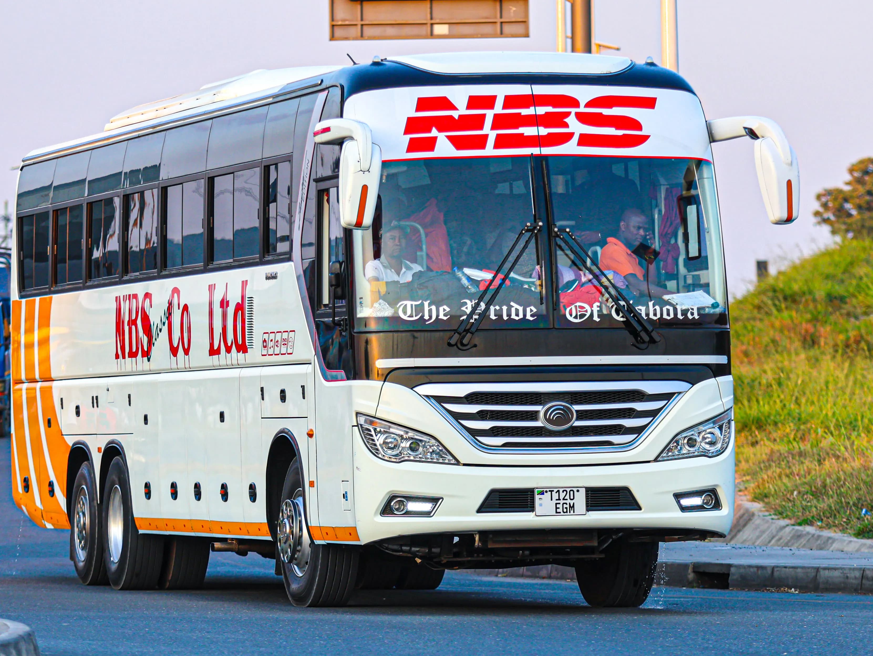 NBS Classic bus exterior view 1