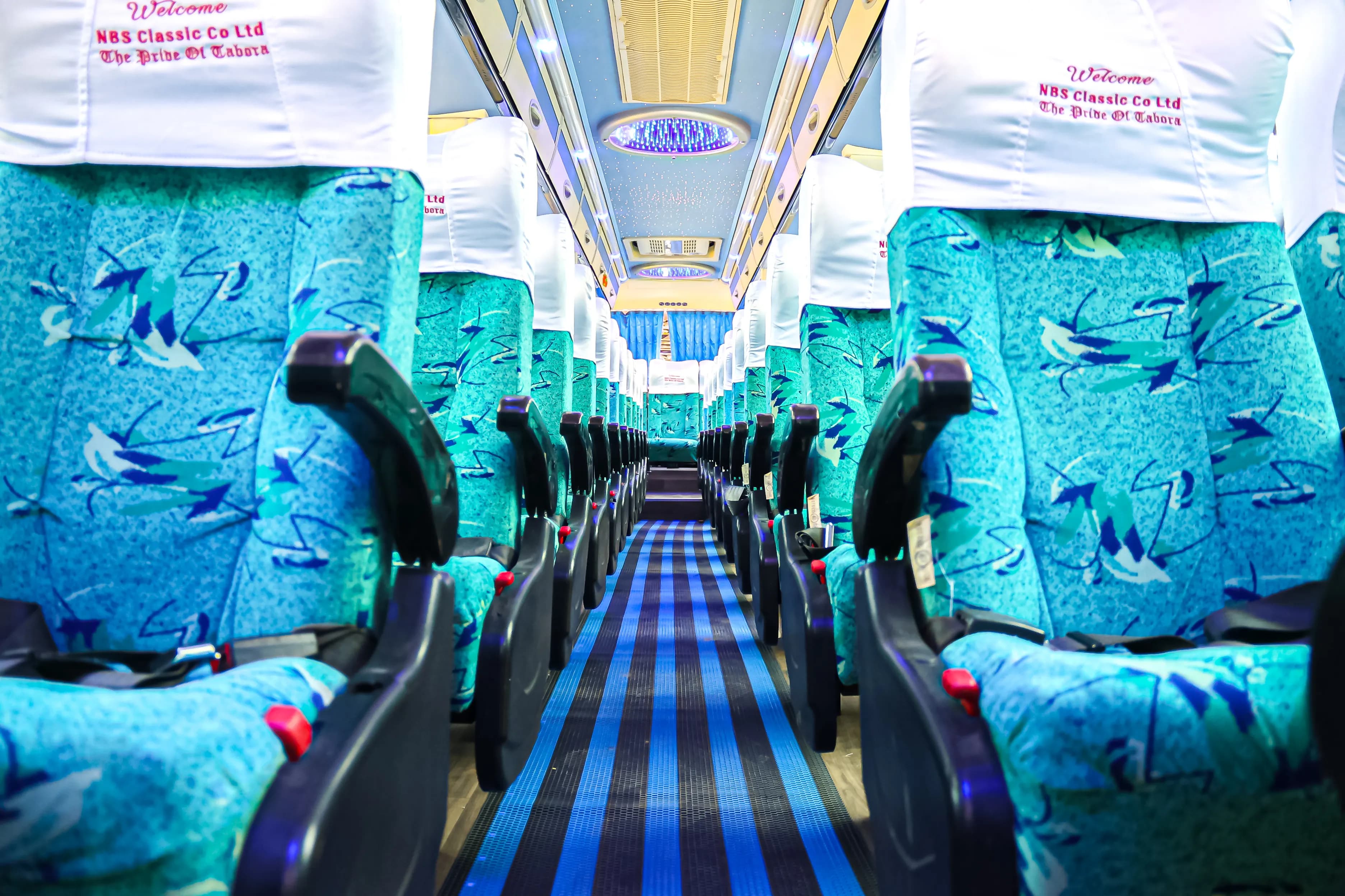 Mwonekano wa ndani wa basi la NBS na viti